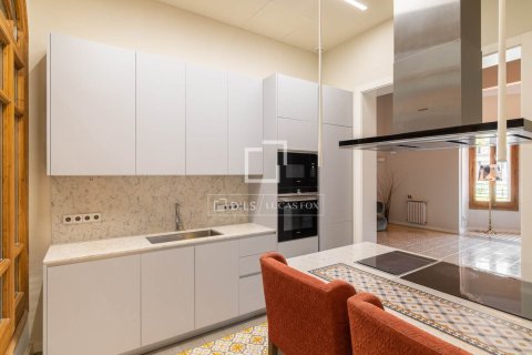 3 bedrooms apartment for sale in Barcelona, Catalonia, Spain № 9211 - photo 12