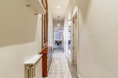 3 bedrooms apartment for sale in Barcelona, Catalonia, Spain № 9211 - photo 22