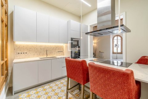 3 bedrooms apartment for sale in Barcelona, Catalonia, Spain № 9211 - photo 11