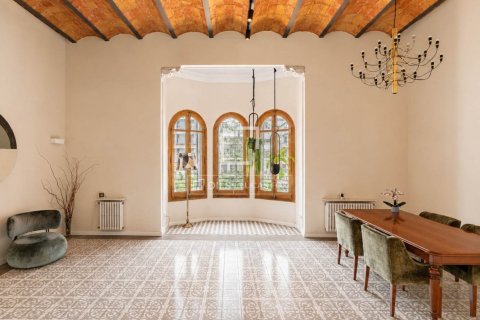 3 bedrooms apartment for sale in Barcelona, Catalonia, Spain № 9211 - photo 2