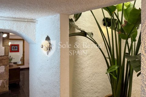 7 bedrooms house for sale in Girona, Catalonia, Spain № 6720 - photo 24