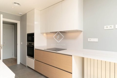 Apartamento de 3 dormitorios en venta en Barcelona, Cataluña, Spain № 9198 - foto 19