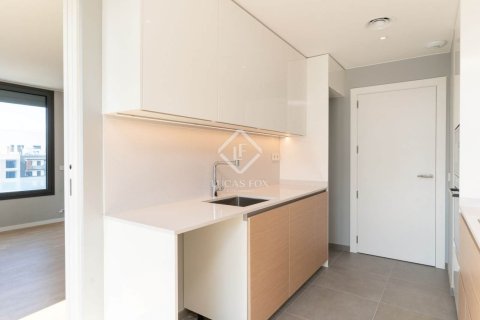 Apartamento de 3 dormitorios en venta en Barcelona, Cataluña, Spain № 9198 - foto 18