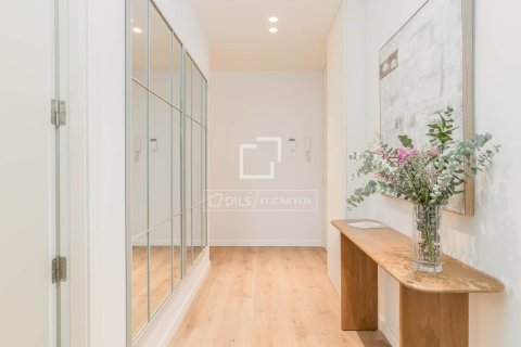 2 bedrooms apartment for sale in Barcelona, Catalonia, Spain № 9170 - photo 22