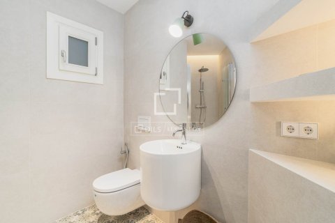 2 bedrooms apartment for sale in Barcelona, Catalonia, Spain № 9170 - photo 18