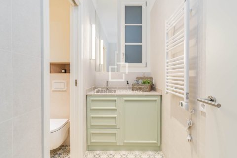 2 bedrooms apartment for sale in Barcelona, Catalonia, Spain № 9170 - photo 30