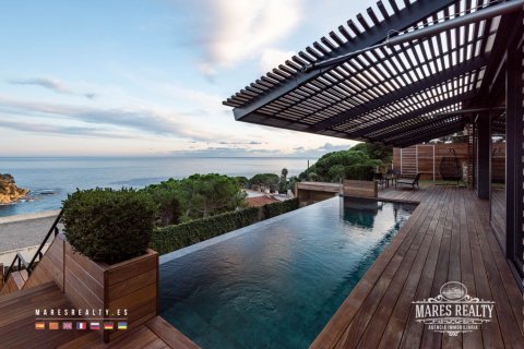6 chambres villa à vendre à Lloret de Mar, Girona, Catalonia, Spain № 991