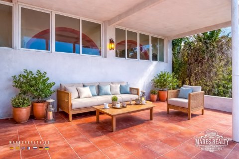4 bedrooms villa for sale in Lloret de Mar, Girona, Catalonia, Spain № 7231 - photo 5
