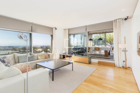 3 bedrooms penthouse for sale in Barcelona, Catalonia, Spain № 9090
