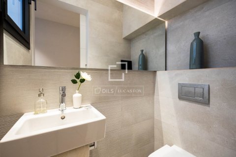 3 bedrooms apartment for sale in Barcelona, Catalonia, Spain № 9226 - photo 15