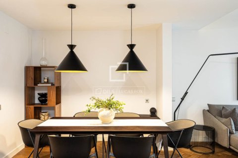 3 bedrooms apartment for sale in Barcelona, Catalonia, Spain № 9226 - photo 12