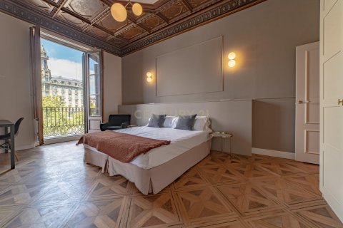 Apartamento de 2 dormitorios en venta en Barcelona, Cataluña, Spain № 9080 - foto 10