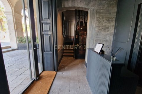 Apartamento de 2 dormitorios en venta en Barcelona, Cataluña, Spain № 9080 - foto 16