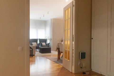 Apartamento de 4 dormitorios en venta en Barcelona, Cataluña, Spain № 9231 - foto 4
