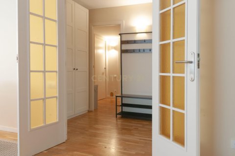 Apartamento de 4 dormitorios en venta en Barcelona, Cataluña, Spain № 9231 - foto 6