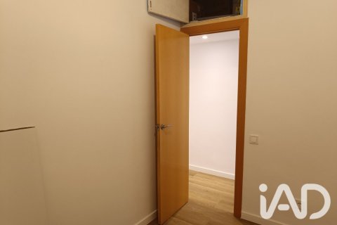 Apartamento de 3 dormitorios en venta en Barcelona, Cataluña, Spain № 9246 - foto 13