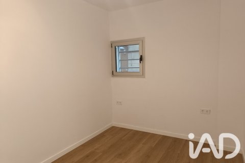 Apartamento de 3 dormitorios en venta en Barcelona, Cataluña, Spain № 9246 - foto 20
