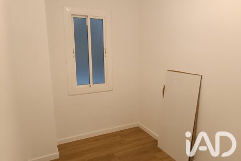 Apartamento de 3 dormitorios en venta en Barcelona, Cataluña, Spain № 9246 - foto 12
