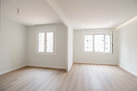3 bedrooms apartment for sale in Barcelona, Catalonia, Spain № 3644