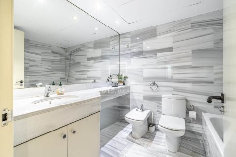 Купить квартиру в Барселона, Испания с 2 спальни, 84м², № 9264 - фото 21