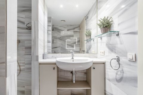 Купить квартиру в Барселона, Испания с 2 спальни, 84м², № 9264 - фото 20