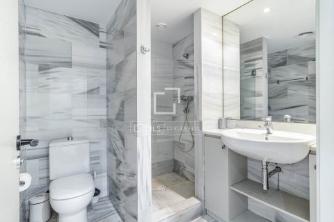 Купить квартиру в Барселона, Испания с 2 спальни, 84м², № 9264 - фото 19