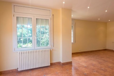 4 bedrooms house for sale in Olerdola, Barcelona, Catalonia, Spain № 9132 - photo 27