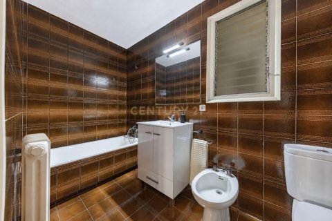 Купить квартиру в Барселона, Испания с 3 спальни, 89м², № 9176 - фото 9