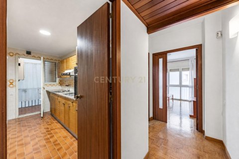 Купить квартиру в Барселона, Испания с 3 спальни, 89м², № 9176 - фото 21
