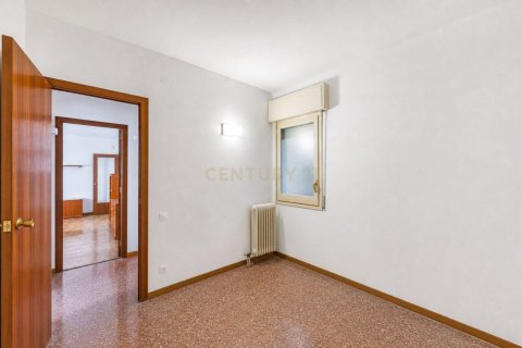 Купить квартиру в Барселона, Испания с 3 спальни, 89м², № 9176 - фото 19