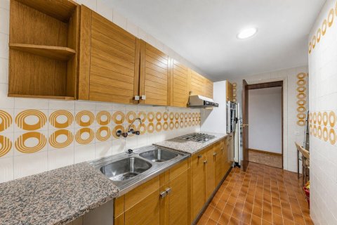 Купить квартиру в Барселона, Испания с 3 спальни, 89м², № 9176 - фото 6