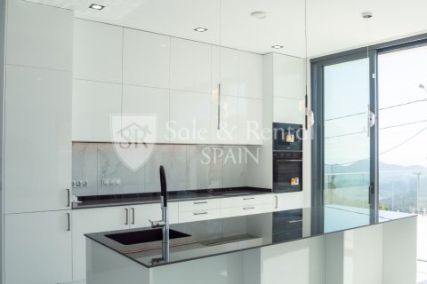 3 bedrooms house for sale in Lloret de Mar, Girona, Catalonia, Spain № 6666 - photo 10