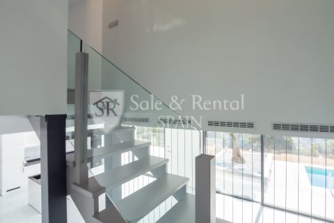 3 bedrooms house for sale in Lloret de Mar, Girona, Catalonia, Spain № 6666 - photo 16
