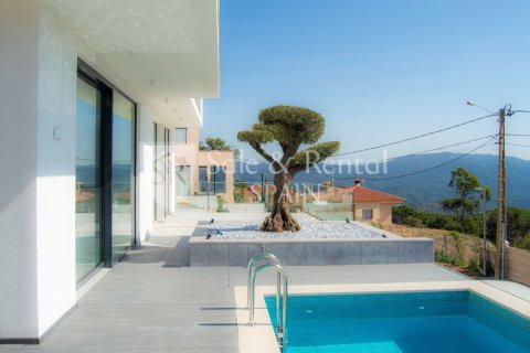 3 bedrooms house for sale in Lloret de Mar, Girona, Catalonia, Spain № 6666 - photo 2