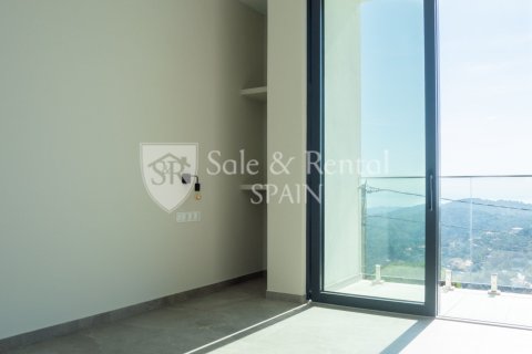 3 bedrooms house for sale in Lloret de Mar, Girona, Catalonia, Spain № 6666 - photo 22