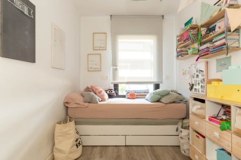 Apartamento de 4 dormitorios en venta en Sant Just Desvern, Barcelona, Cataluña, Spain № 9201 - foto 21