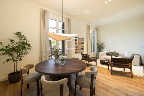 Купить квартиру в Барселона, Испания с 3 спальни, 119м², № 9261 - фото 5