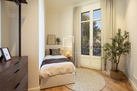 Купить квартиру в Барселона, Испания с 3 спальни, 119м², № 9261 - фото 13