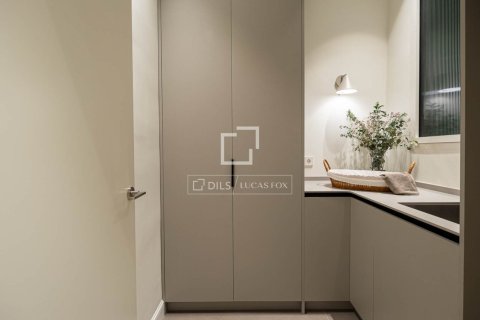 Купить квартиру в Барселона, Испания с 3 спальни, 119м², № 9261 - фото 24