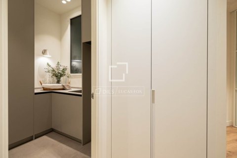 Купить квартиру в Барселона, Испания с 3 спальни, 119м², № 9261 - фото 26
