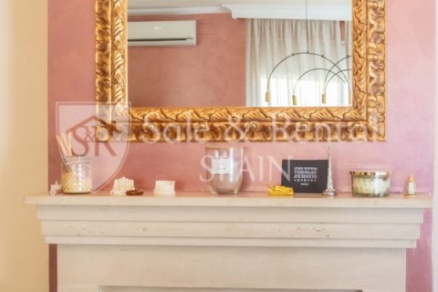 Купить дом в Калонже, Испания с 4 спальни, 252м², № 6689 - фото 5