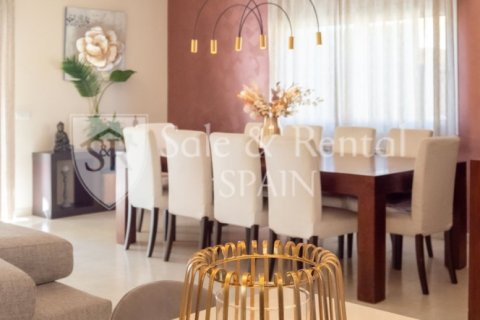 Купить дом в Калонже, Испания с 4 спальни, 252м², № 6689 - фото 12