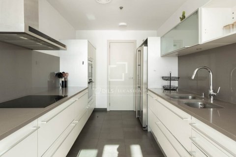 3 bedrooms penthouse for rent in Barcelona, Catalonia, Spain № 9273 - photo 21