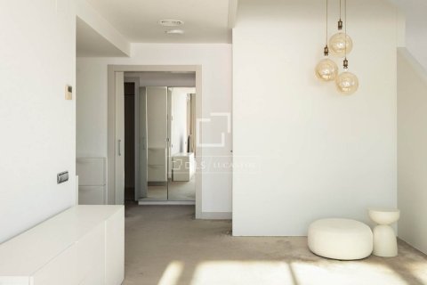 3 bedrooms penthouse for rent in Barcelona, Catalonia, Spain № 9273 - photo 25