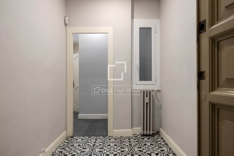 3 bedrooms apartment for sale in Barcelona, Catalonia, Spain № 9100 - photo 25
