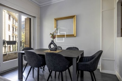 3 bedrooms apartment for sale in Barcelona, Catalonia, Spain № 9100 - photo 5