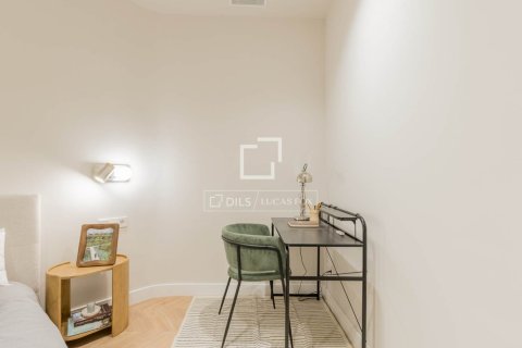 2 bedrooms apartment for sale in Barcelona, Catalonia, Spain № 9117 - photo 17