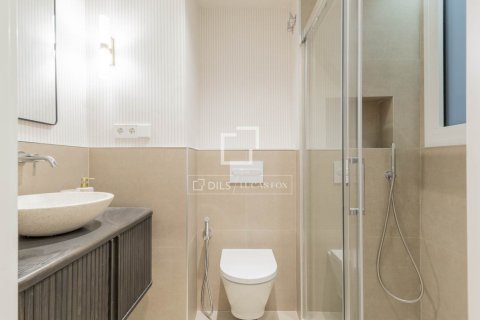 2 bedrooms apartment for sale in Barcelona, Catalonia, Spain № 9117 - photo 11