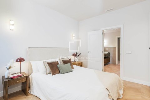 2 bedrooms apartment for sale in Barcelona, Catalonia, Spain № 9117 - photo 26