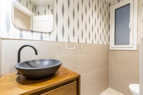 2 bedrooms apartment for sale in Barcelona, Catalonia, Spain № 9117 - photo 8